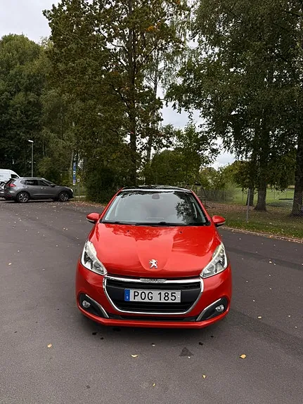 Peugeot 208 2016 photo 3