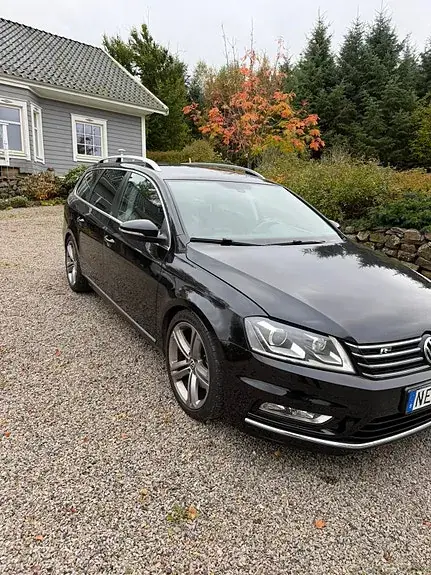 Volkswagen Passat 2013 photo 2