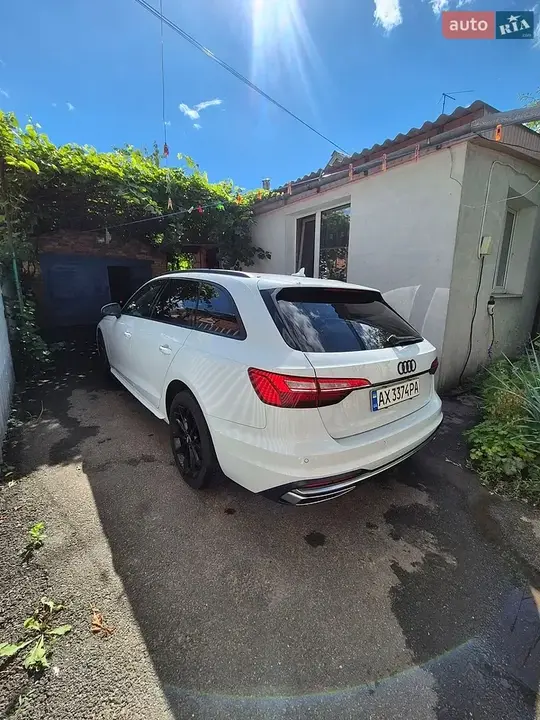 Audi A4 2019 photo 4