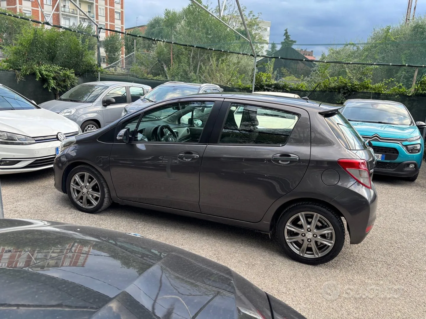 Toyota Yaris 2012 photo 4