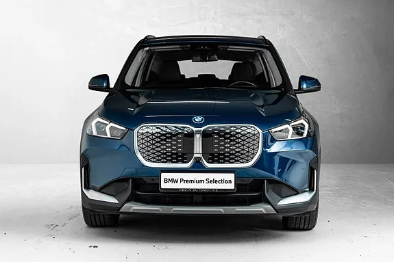 BMW Ix1 2024 photo 3