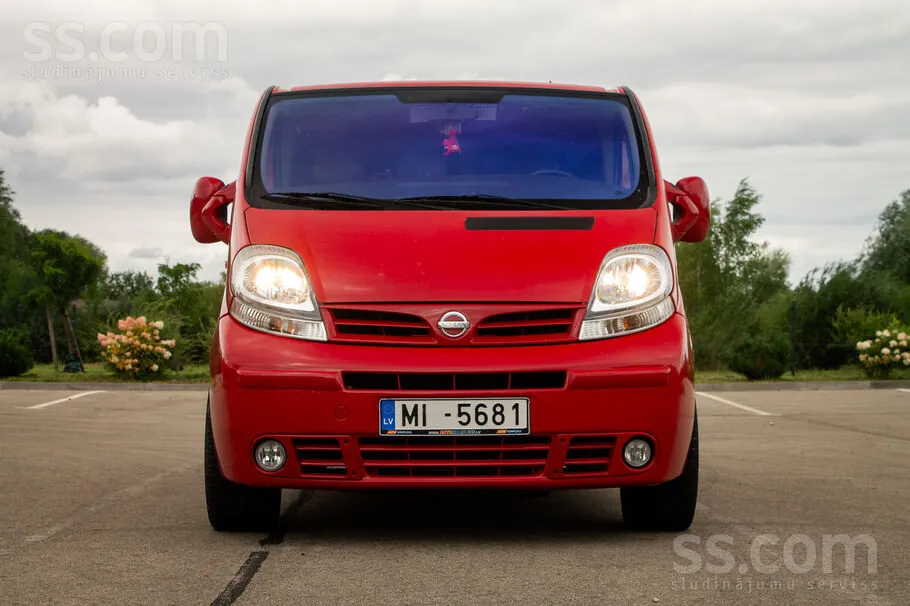 Nissan Primastar 2006 photo 2