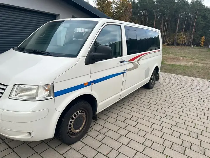 Volkswagen Caravelle