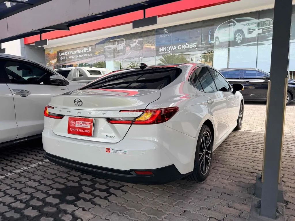 Toyota Camry 2026 photo 4