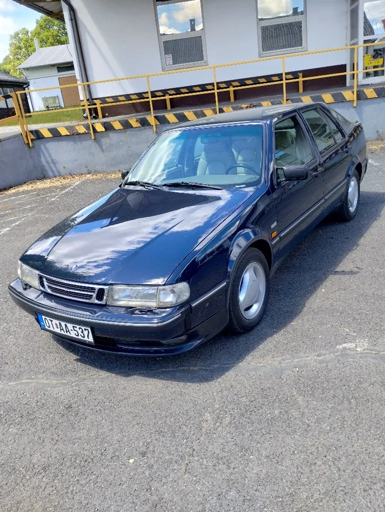 Saab 9000