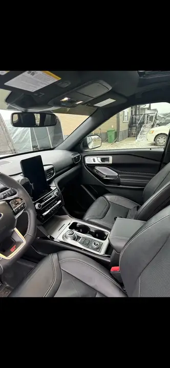 Ford Explorer 2023 photo 5