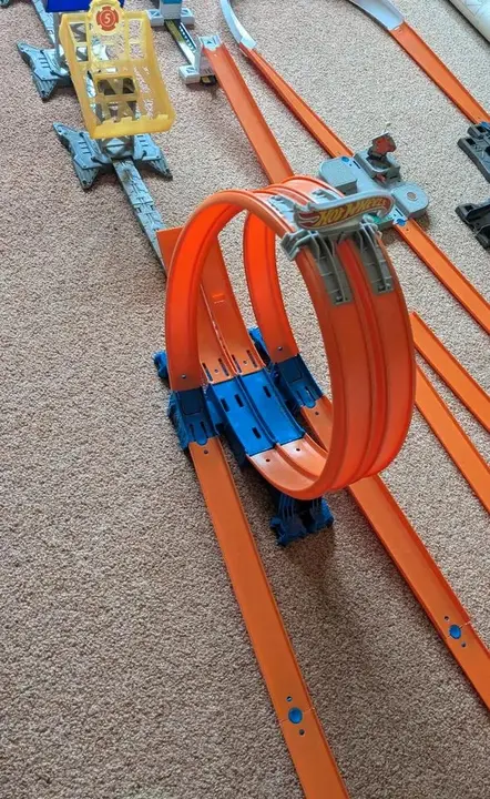 Hot Wheels Looping