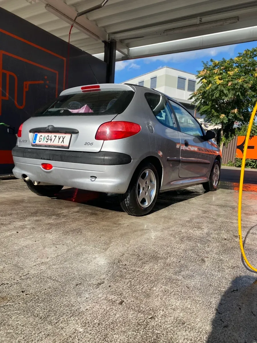 Peugeot 206 1999 photo 2