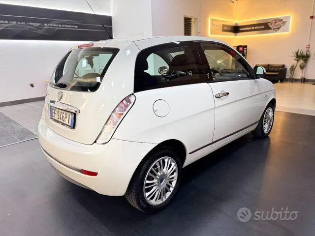 Lancia Ypsilon 2010 photo 5