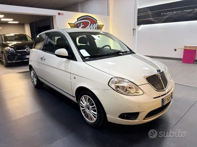 Lancia Ypsilon 2010 photo 3