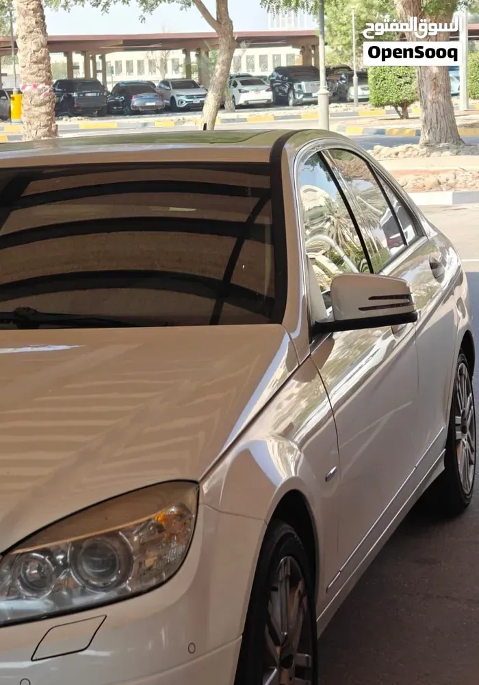 Mercedes-Benz C-Class 2009 photo 4