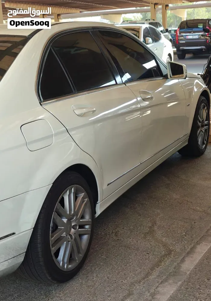 Mercedes-Benz C-Class 2009 photo 3