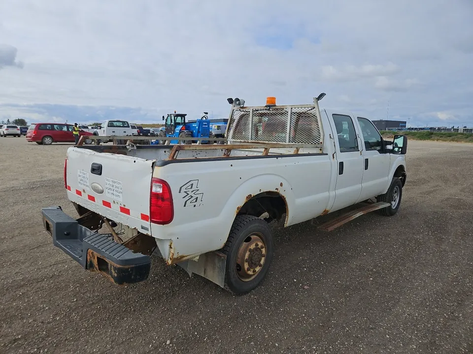 Ford F-350 Super Duty 2011 photo 4