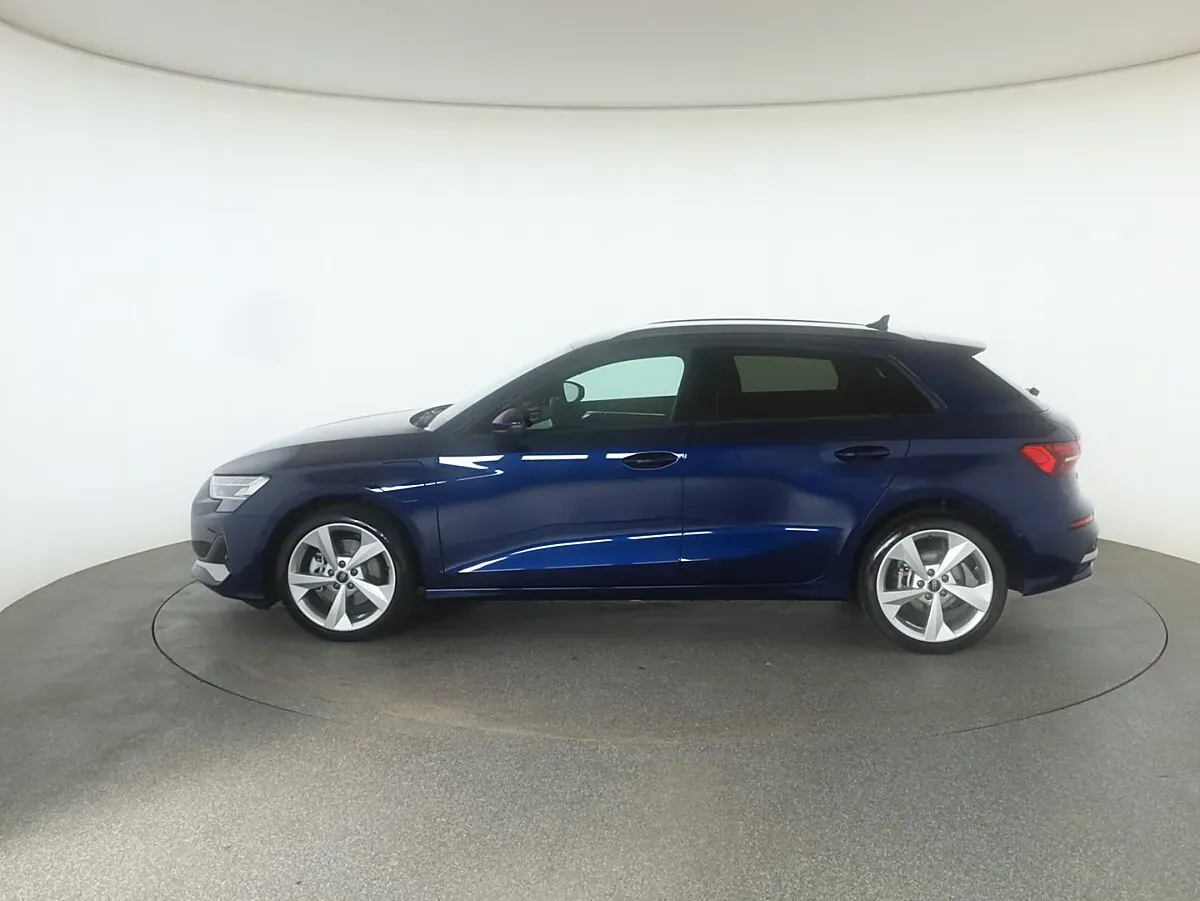 Audi A3 2025 photo 2