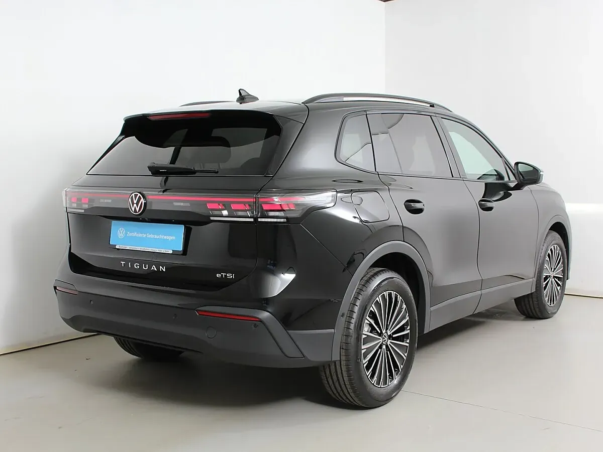 Volkswagen Tiguan 2026 photo 2