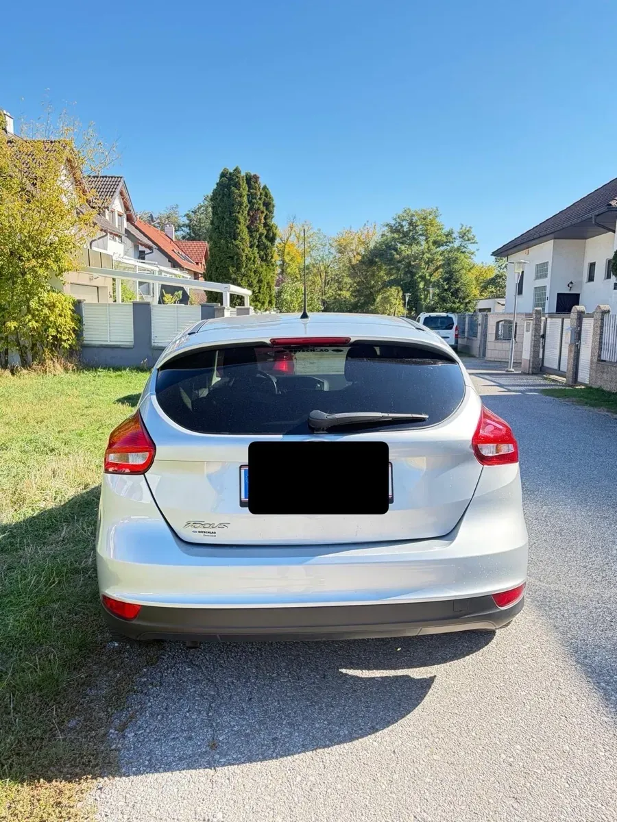 Ford Focus 2017 photo 2