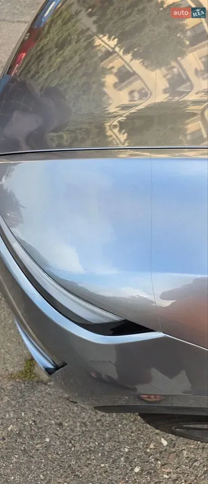 Tesla Model Y 2025 photo 5