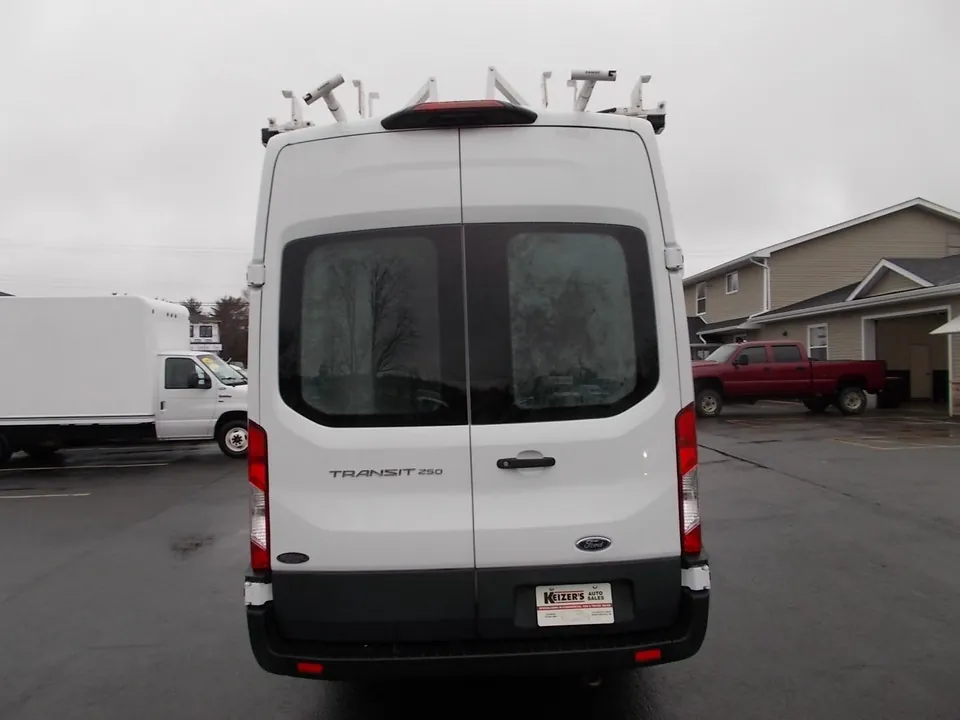 Ford Transit 2021 photo 4