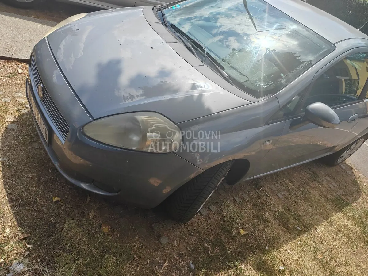 Fiat Grande Punto 2009 photo 5