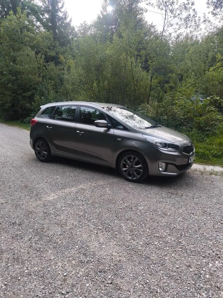 Kia Carens