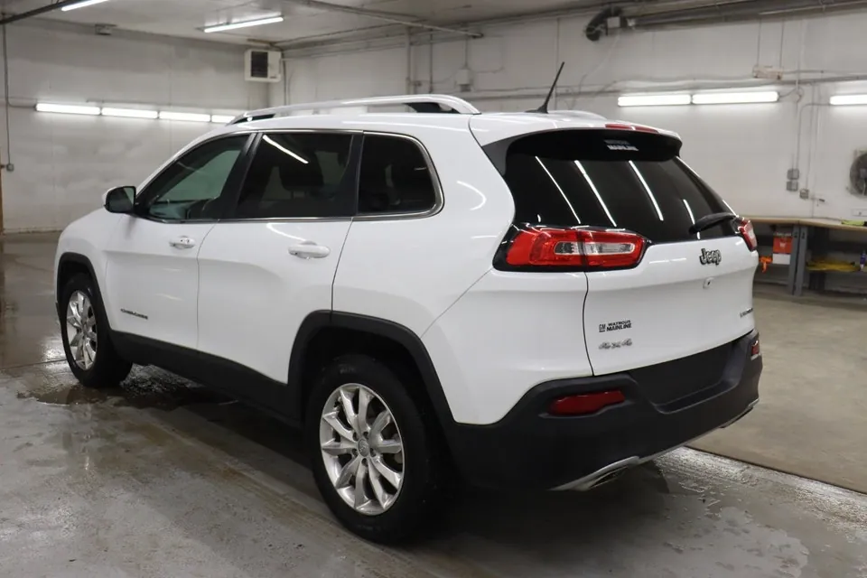 Jeep Cherokee 2015 photo 4