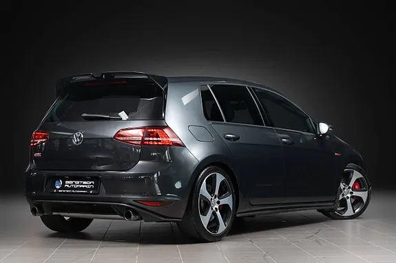 Volkswagen Golf Vii 2016 photo 2