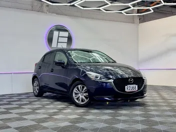 Mazda 2 2022 photo 2