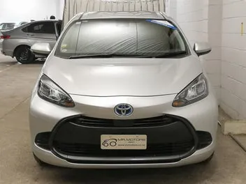 Toyota Aqua 2022 photo 5