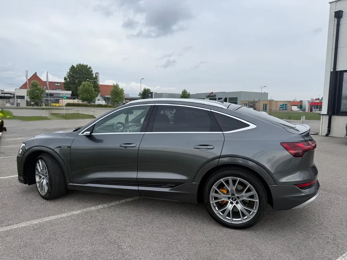 Audi E-Tron
