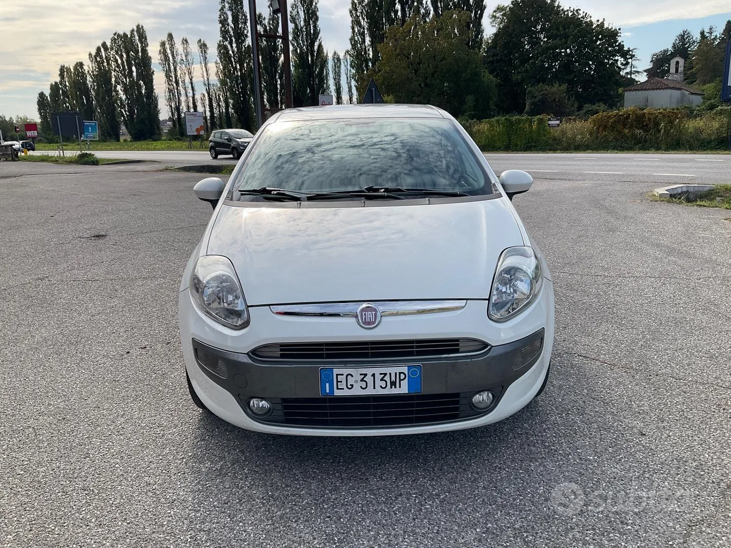 Fiat Punto Evo 2011 photo 3