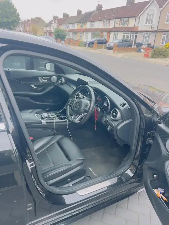 Mercedes-Benz C-Class 2018 photo 3