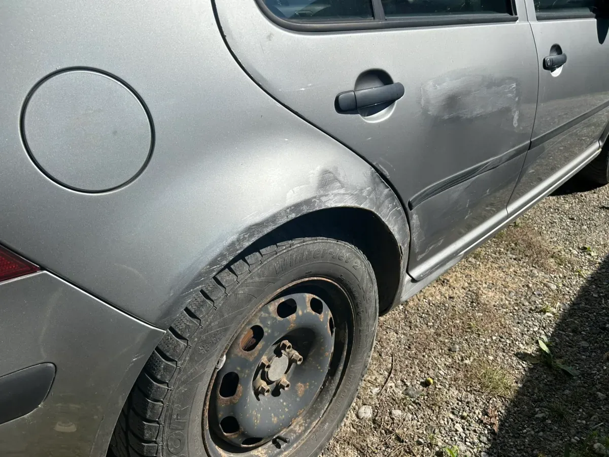 Volkswagen Golf 2003 photo 3