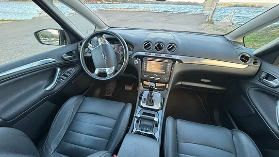 Ford S-Max 2014 photo 5