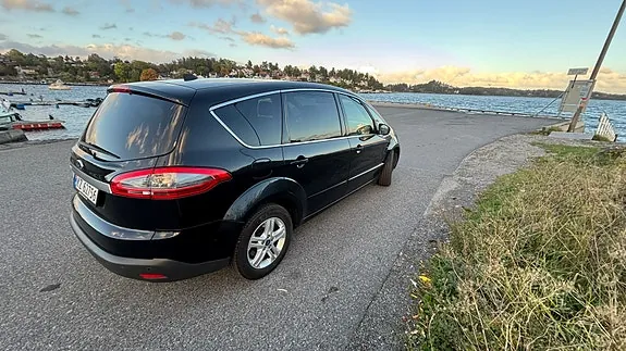 Ford S-Max 2014 photo 3