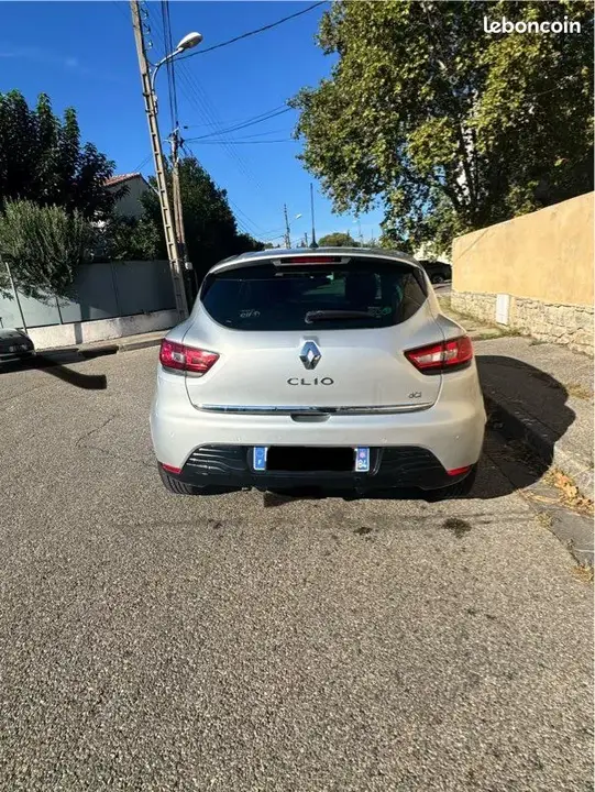 Renault Clio 2015 photo 3