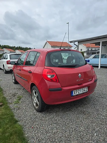 Renault Clio 2006 photo 3