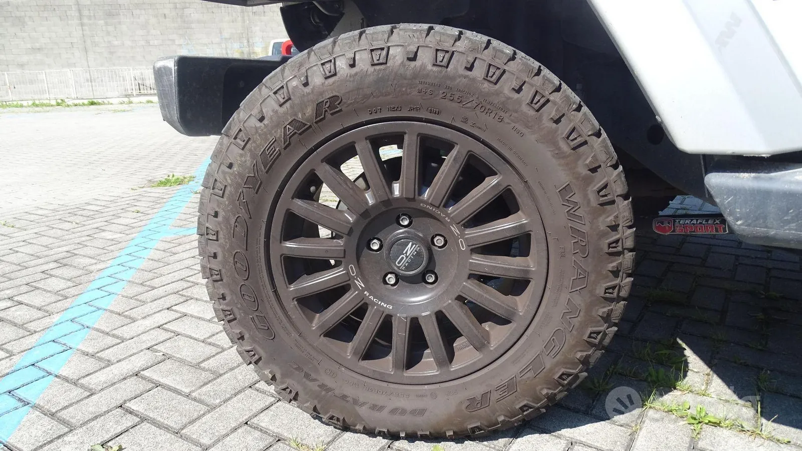 Jeep Wrangler 2011 photo 3
