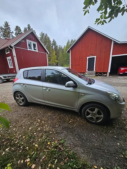Hyundai I20 2010 photo 2