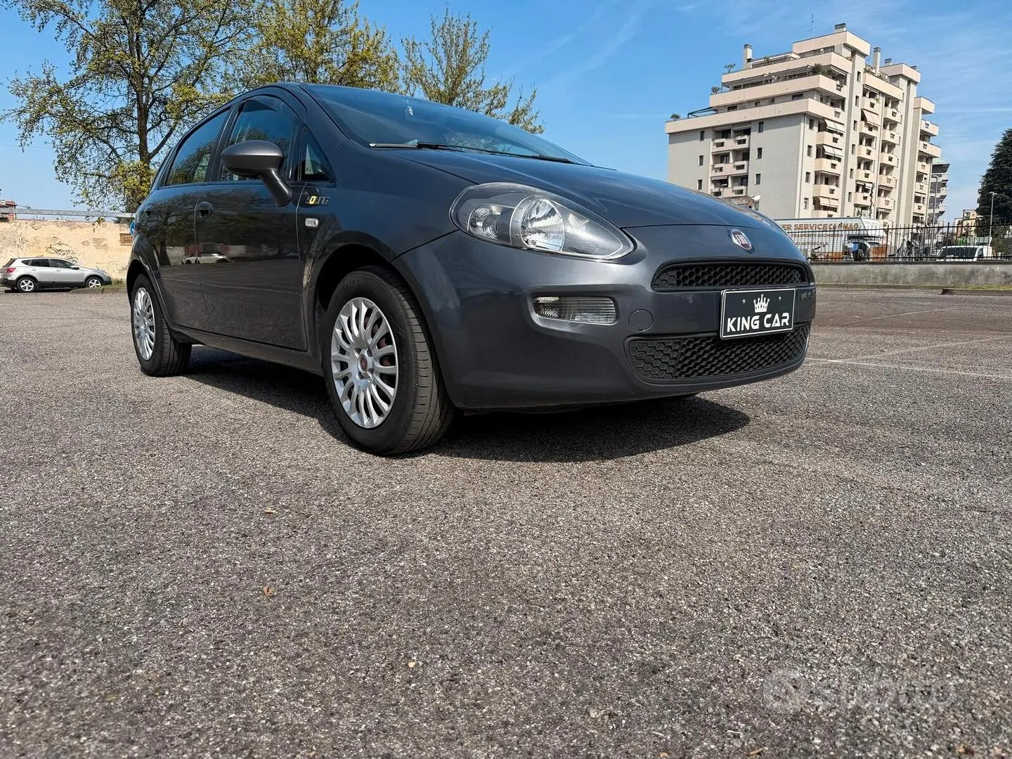 Fiat Punto 2015 photo 2