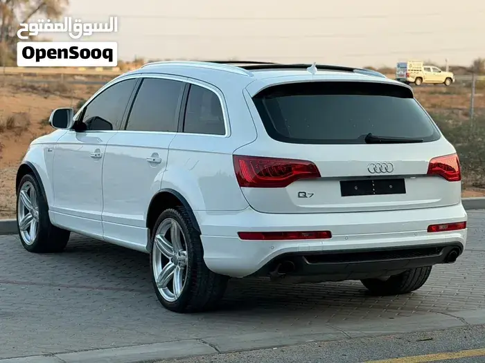 Audi Q7 2013 photo 4