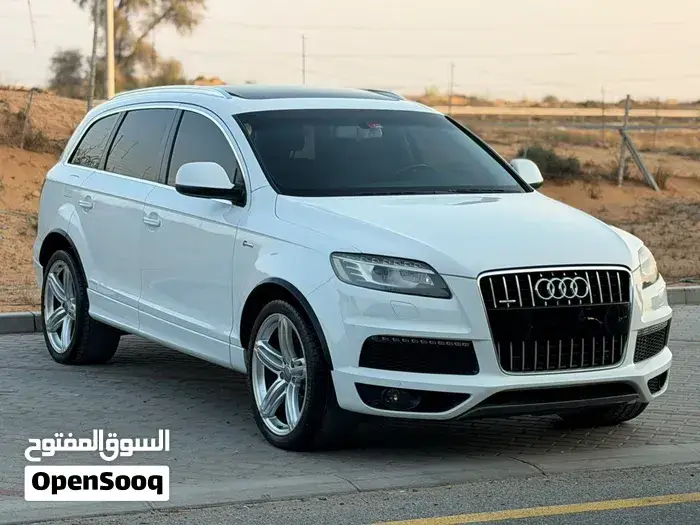 Audi Q7 2013 photo 2