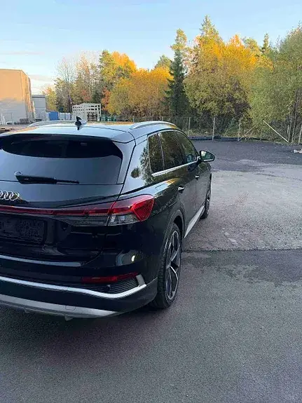 Audi Q4 E-Tron 2021 photo 3