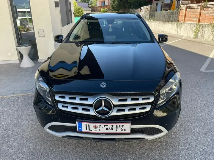 Mercedes-Benz Gla 2018 photo 2