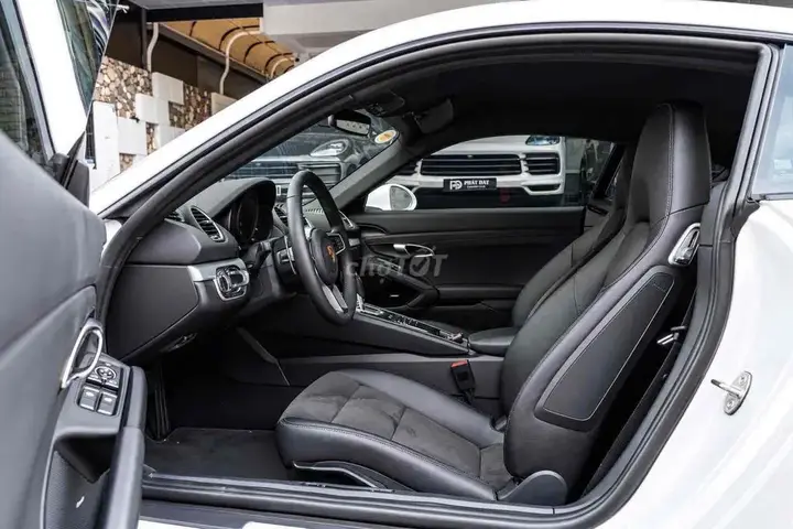 Porsche 718 Cayman 2026 photo 5