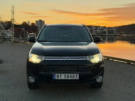 Mitsubishi Outlander 2014 photo 5
