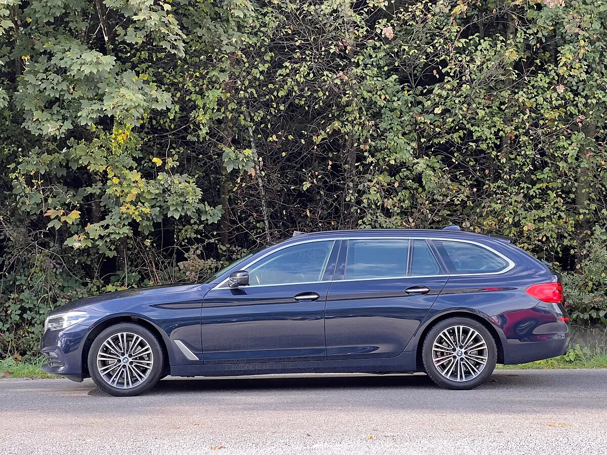 BMW 5 Series 2018 photo 3