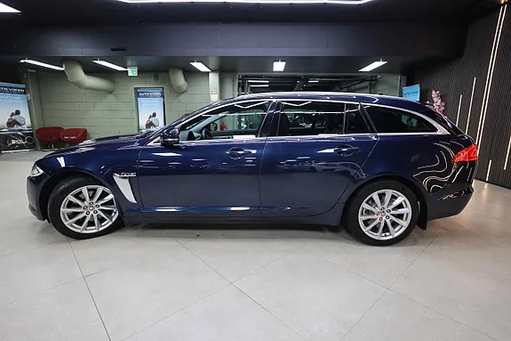 Jaguar Xf 2014 photo 5