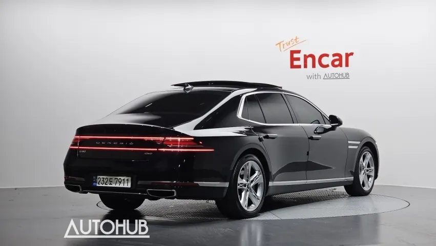 Genesis G90 2023 photo 2