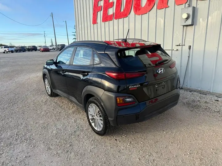 Hyundai Kona 2021 photo 2