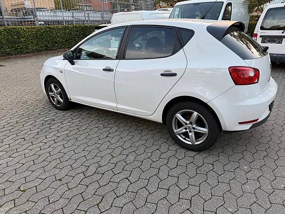 Seat Ibiza 2013 photo 3